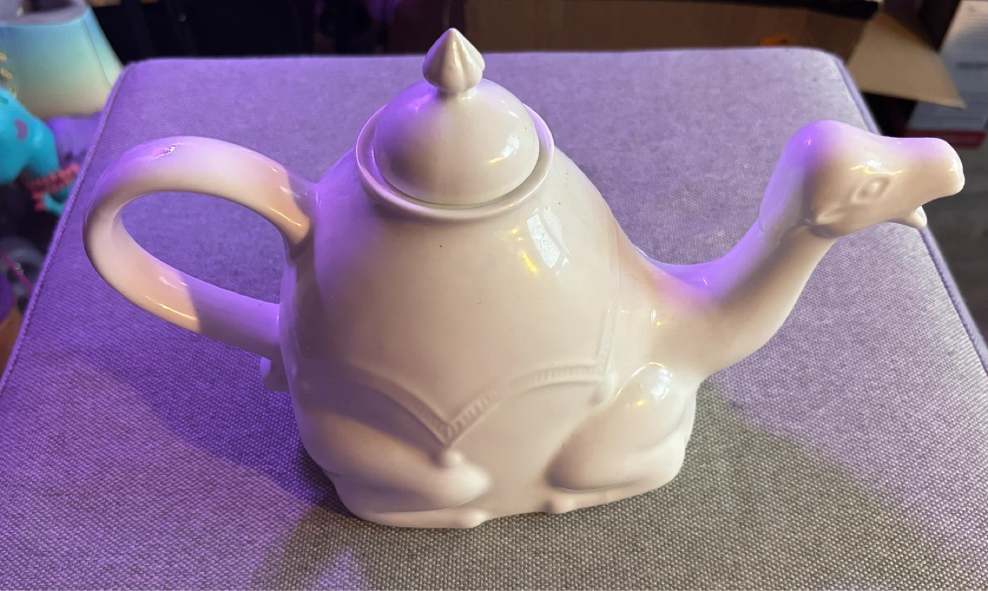 Cordon Bleu White Ceramic Camel Teapot - photo 3