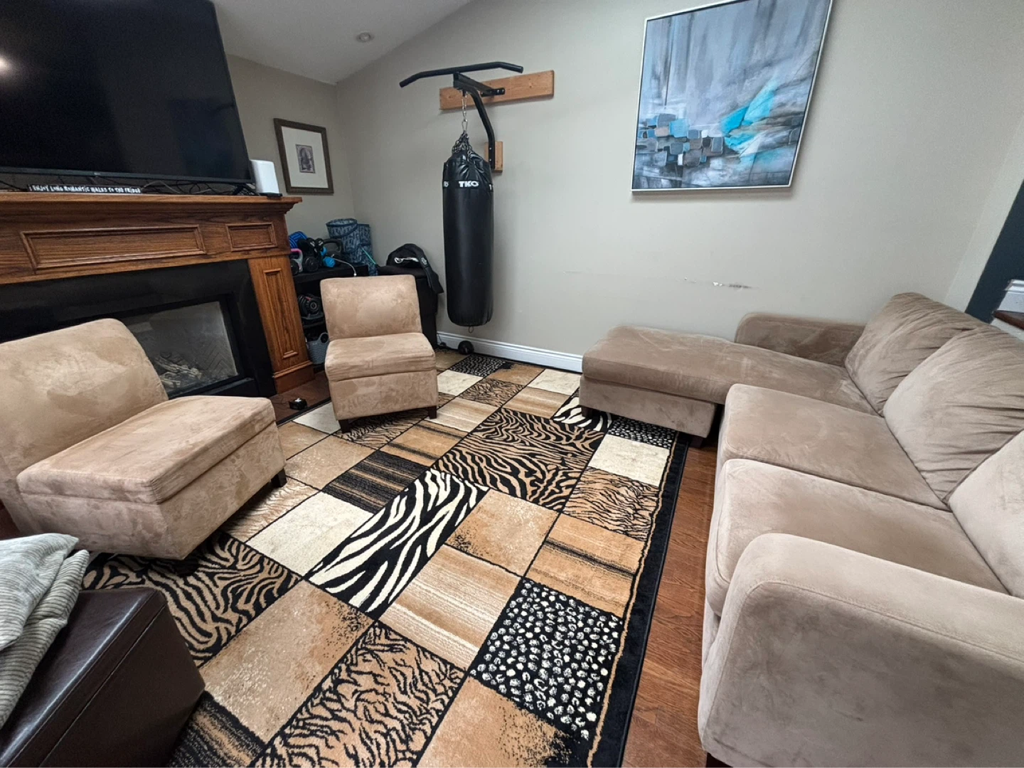 Light Brown Sectional Sofa with Chaise - photo 4
