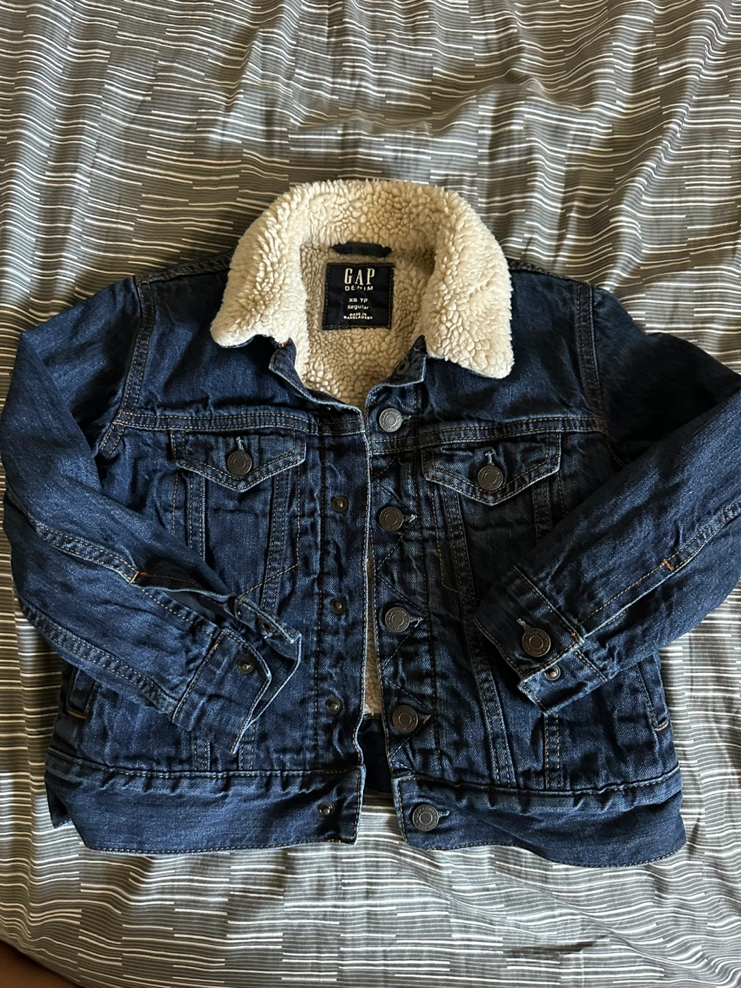 GAP Kids Denim Sherpa Lined Jacket ⚽️