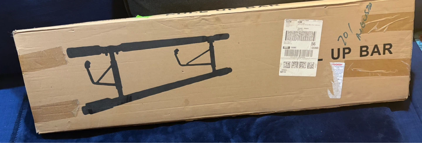 Stanz Pull Up Bar (never opened)