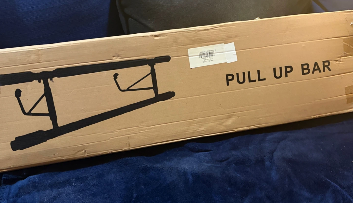 Stanz Pull Up Bar (never opened) - photo 2