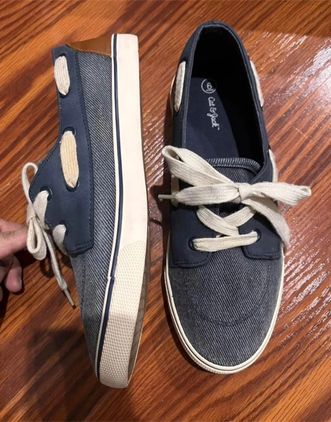 Cat & Jack Navy Blue Canvas Sneakers size 4 and 6 big kids⚽️ - photo 3