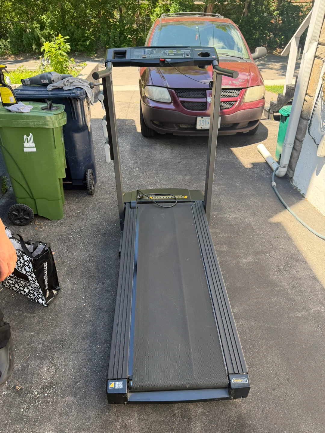 Treadmill: PRO-FORM cross trainer free delivery - photo 2