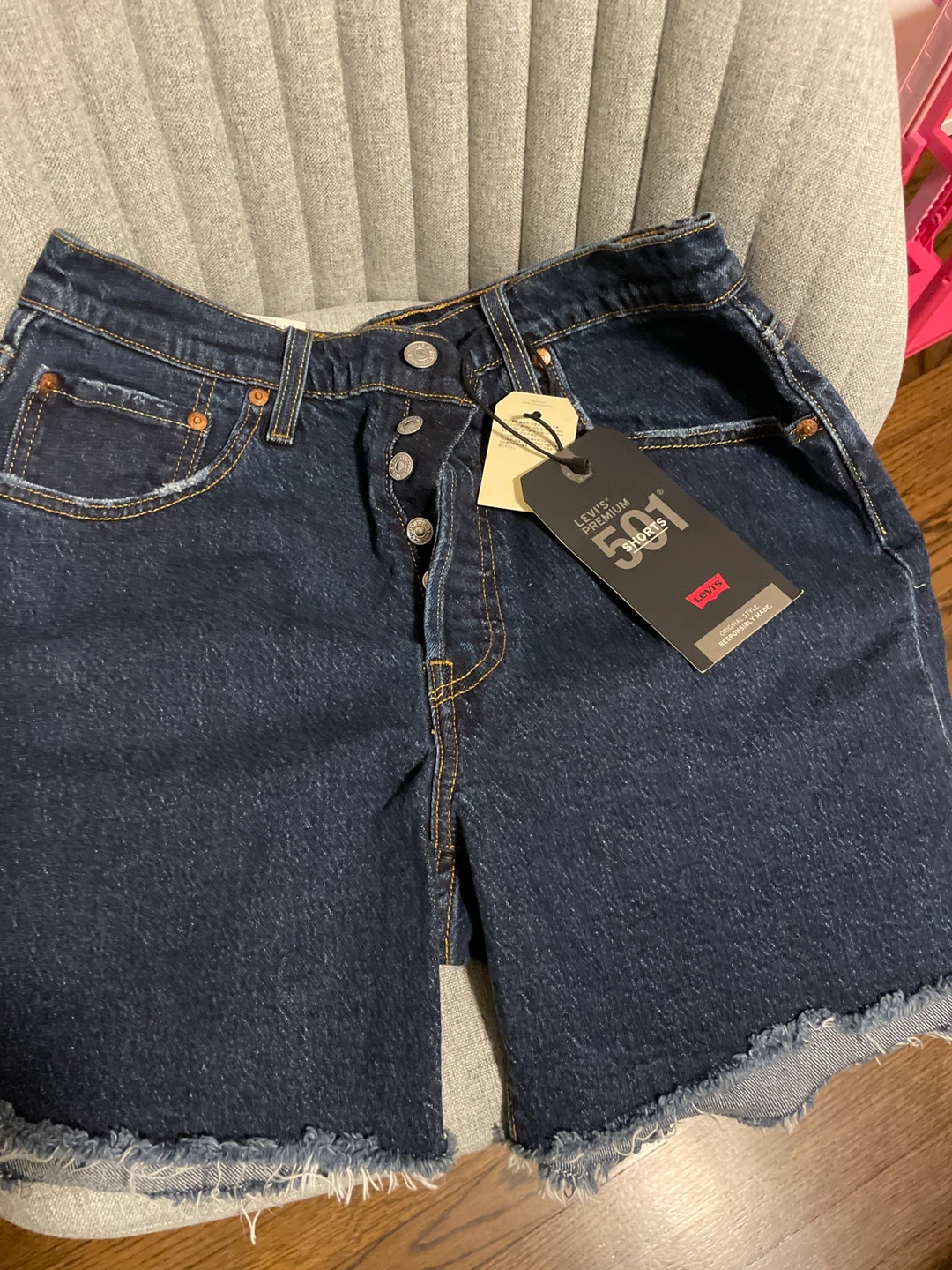 Levi's 501 Women's Premium Mid Thigh Shorts