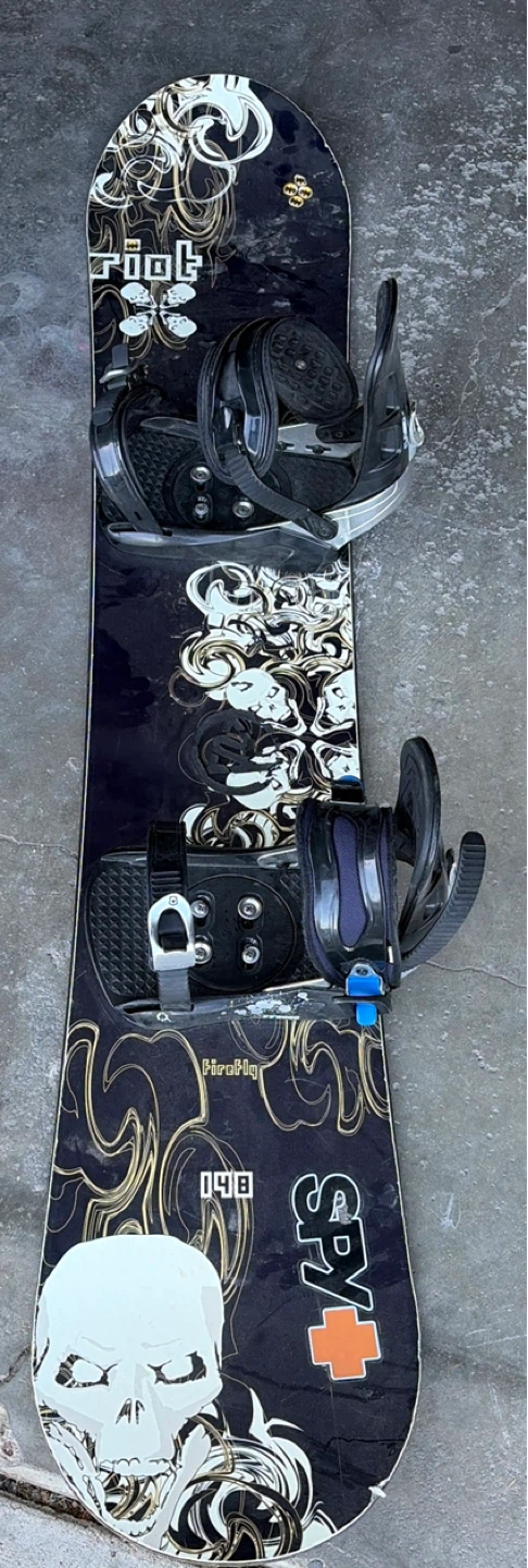 Firefly Riot 148 Snowboard
