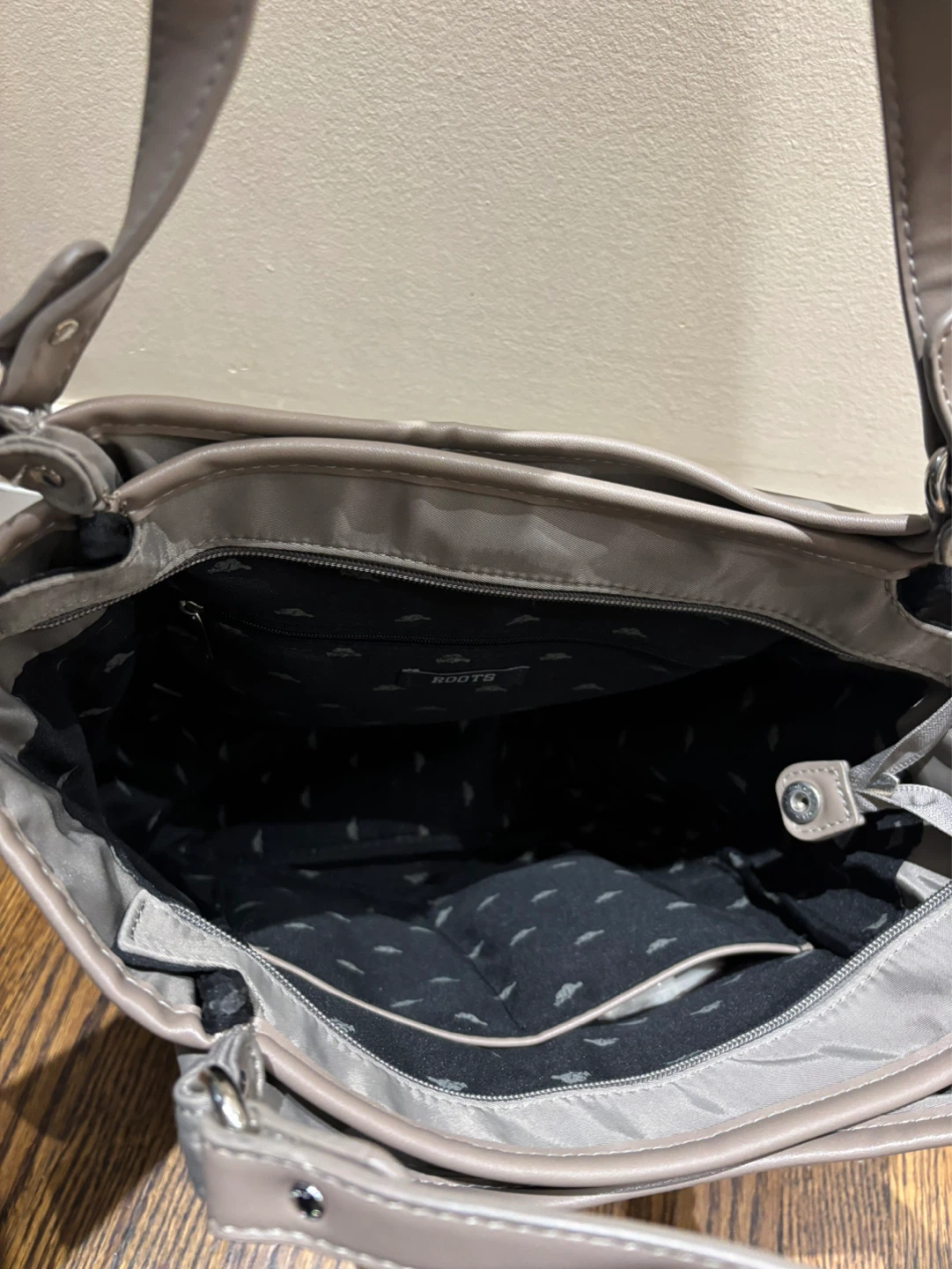 Roots Shoulder Bag - photo 2