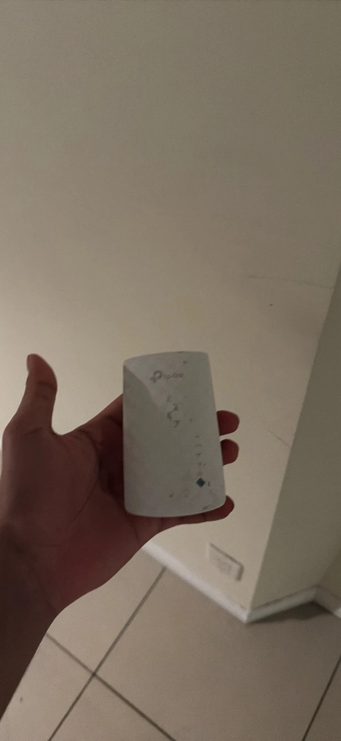 TP-Link Wi-Fi Range Extender - photo 4