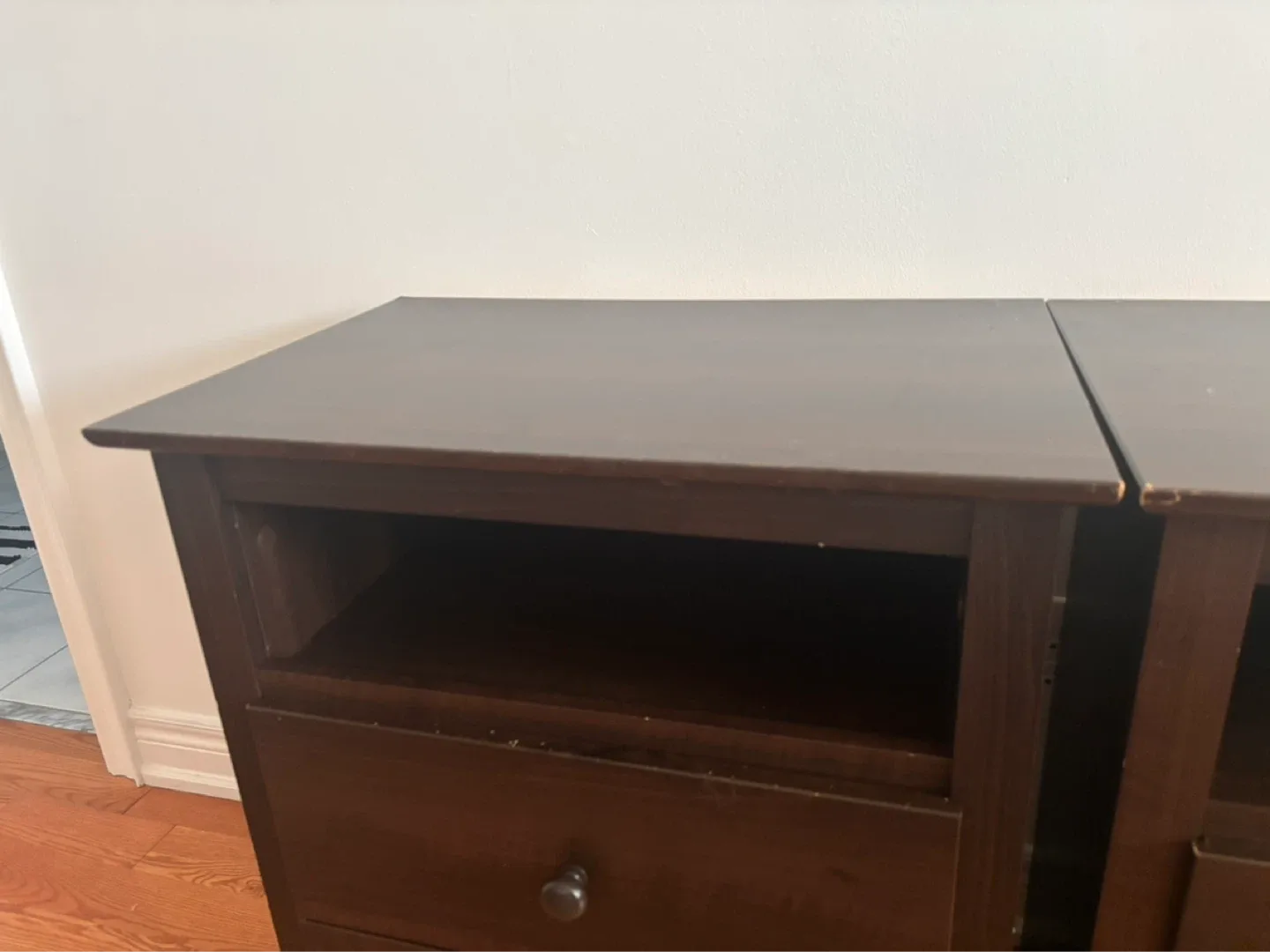 Dark Brown Nightstands (Set of 2)