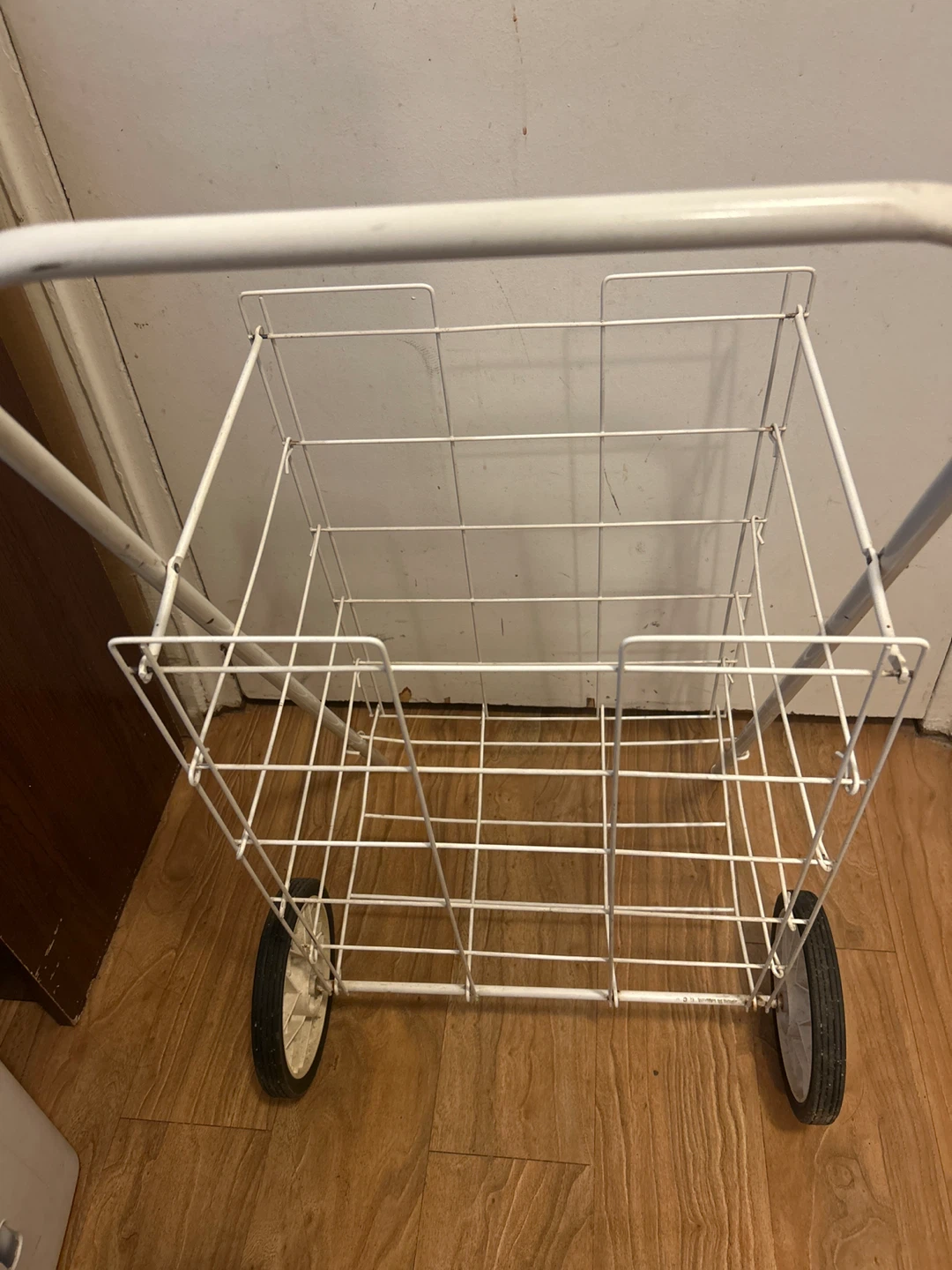 White Metal Shopping Cart - photo 2