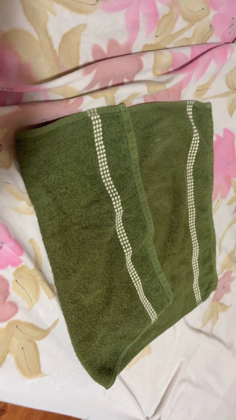 ⚽ Green Towel - photo 2