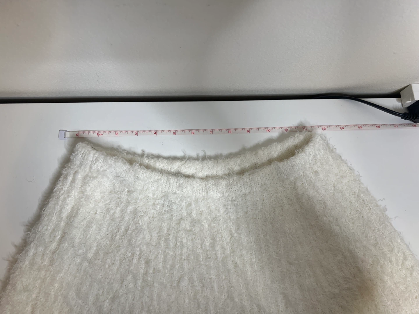 DIVIDED H&M Cream Fuzzy Skirt - Size S - photo 5