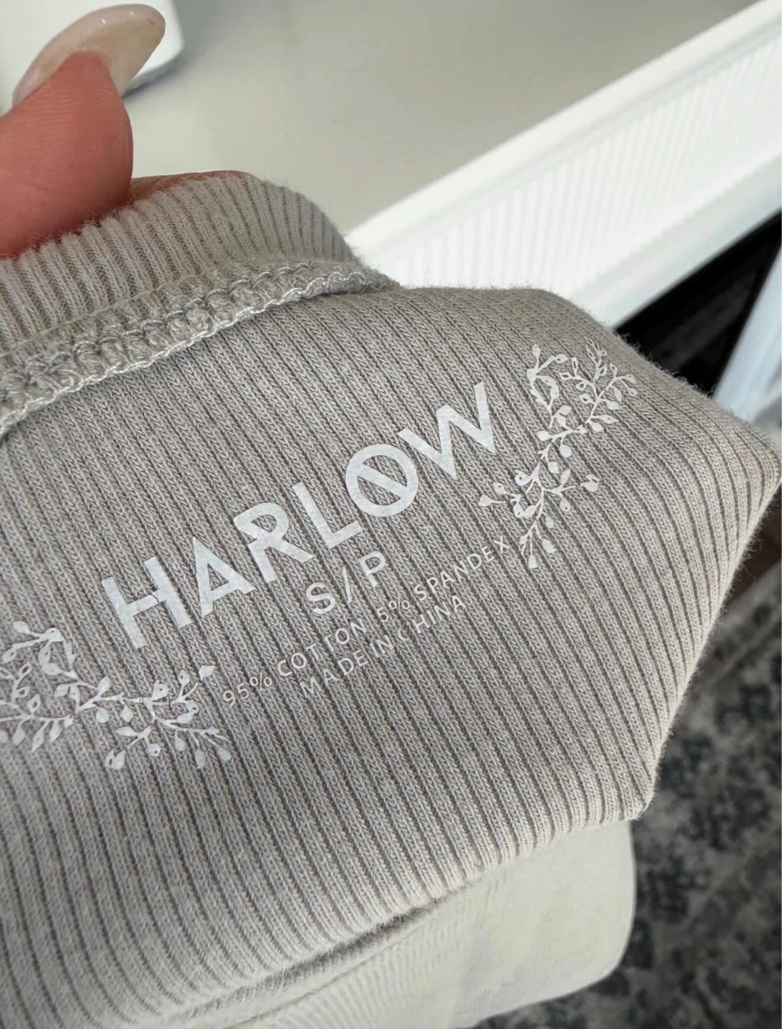 ⚽️Harlow Ribbed Cropped T-Shirt size small - photo 2