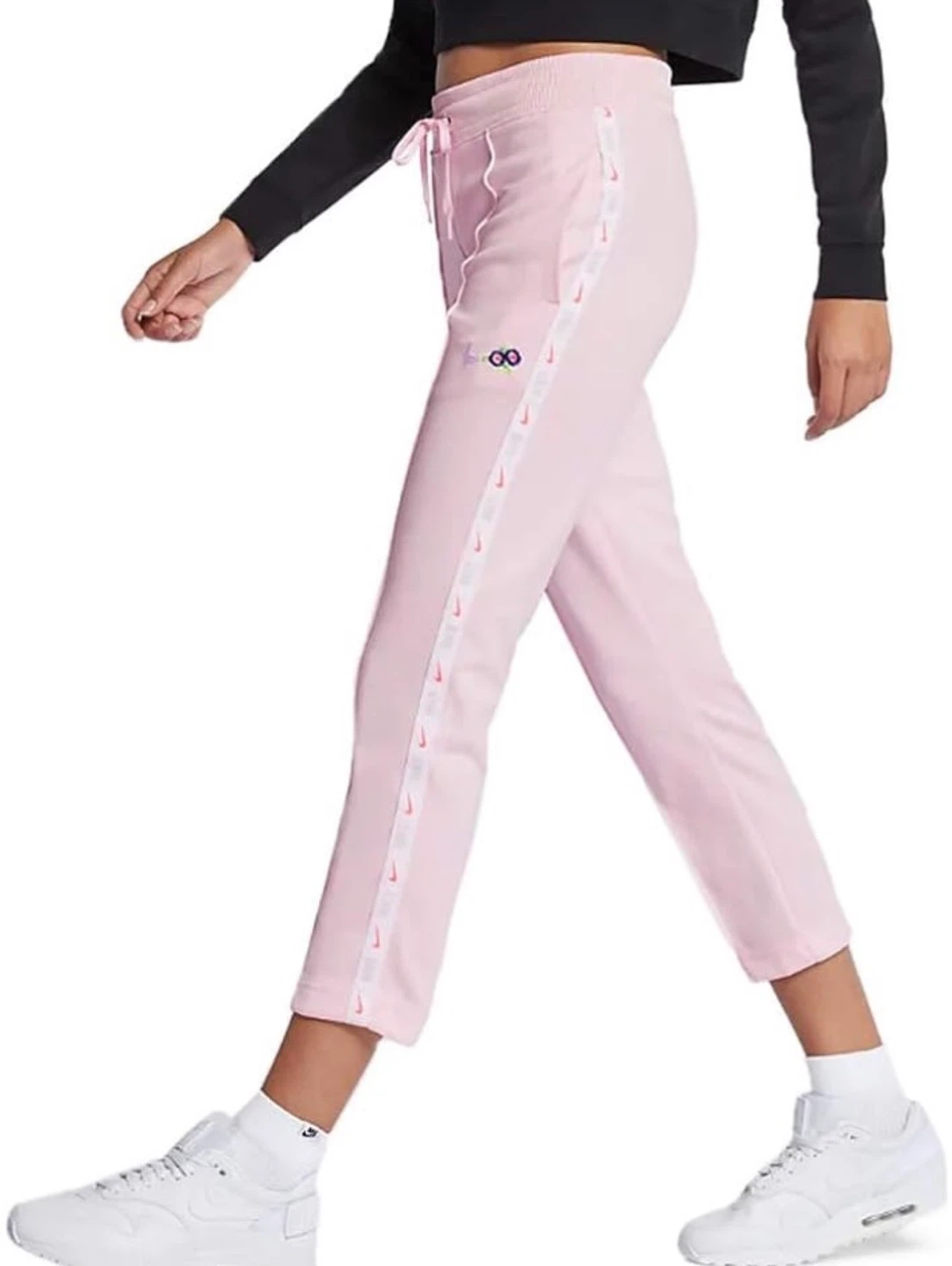 ⚽️Pink Nike Cropped Track Pants size small