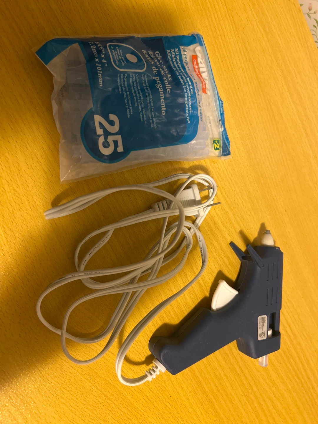 SureBonder Glue Gun & Glue Sticks