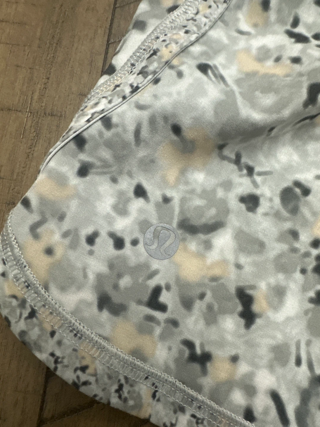 Lululemon Athletica Women's Running Shorts Size 8 - photo 3