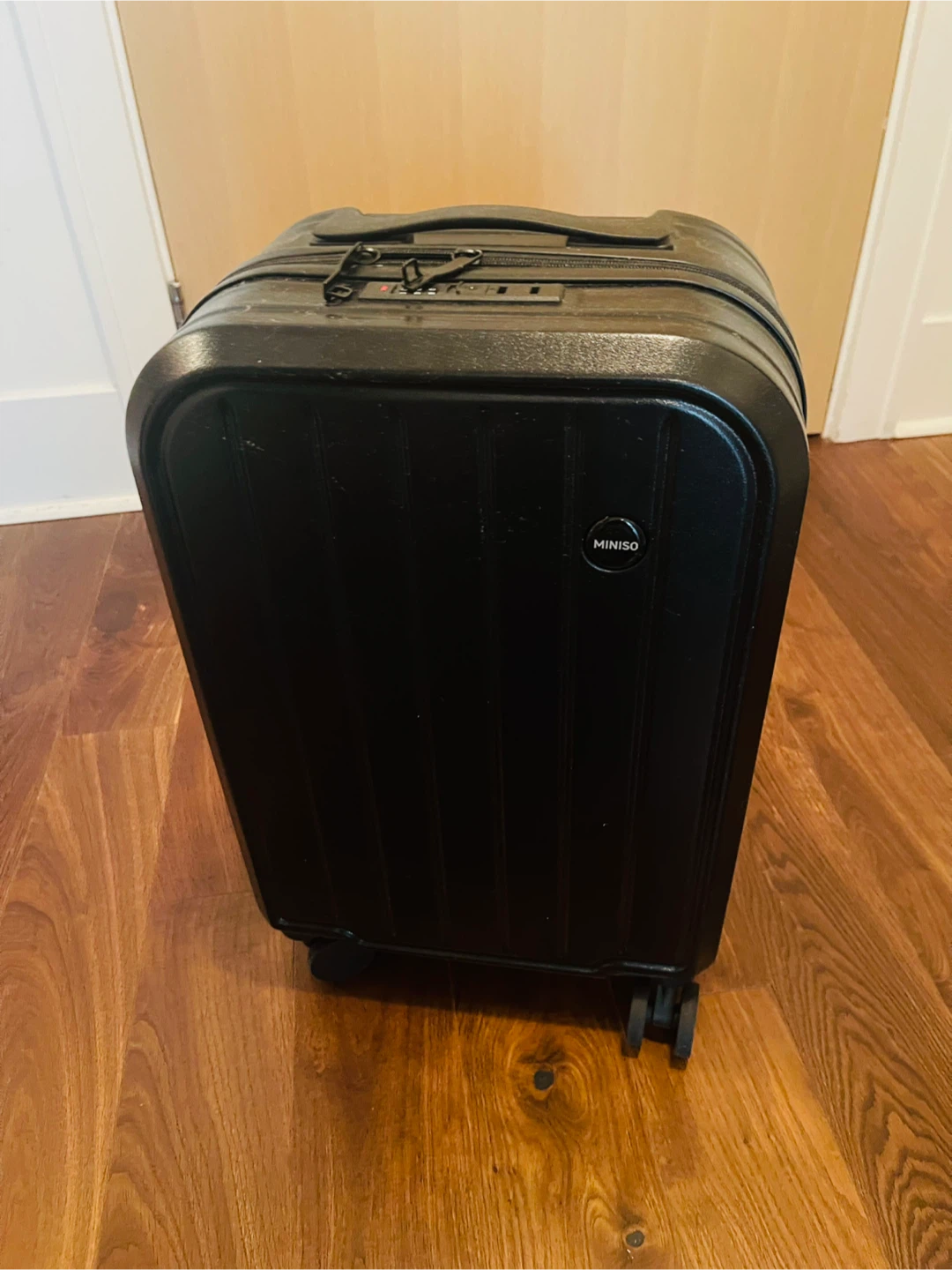 Like New Black Carry-On Luggage - photo 2