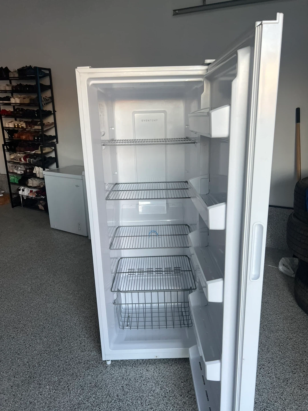 FRIGIDAIRE White Upright Freezer