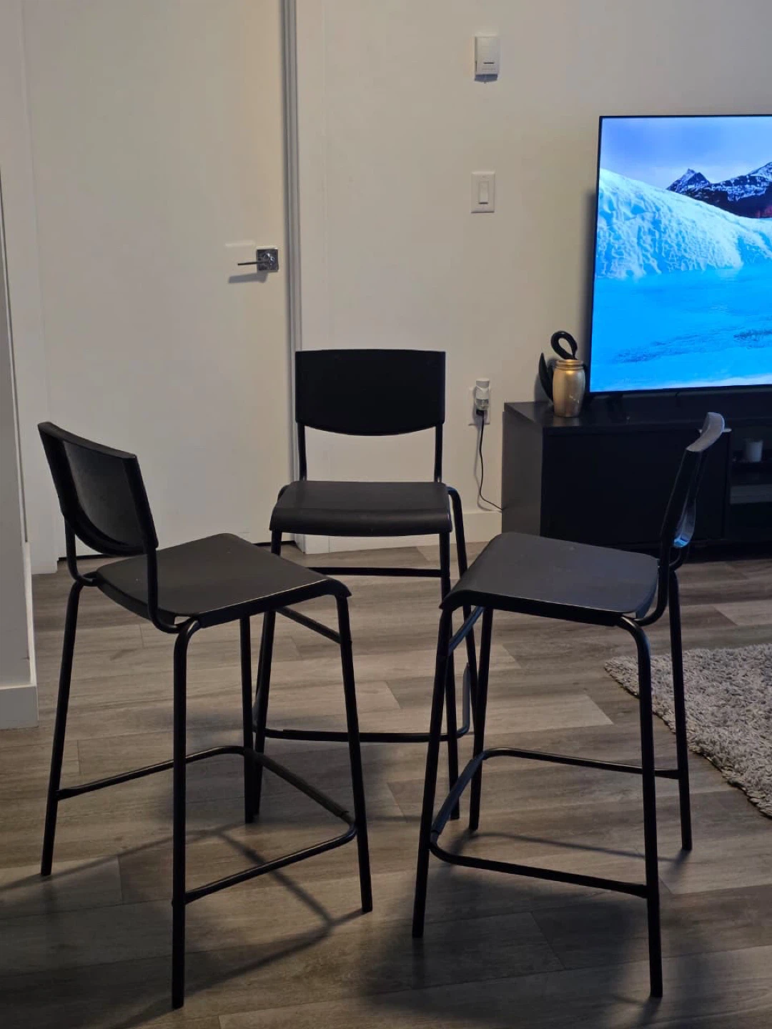 Set of 3 Black Bar Stools - photo 2