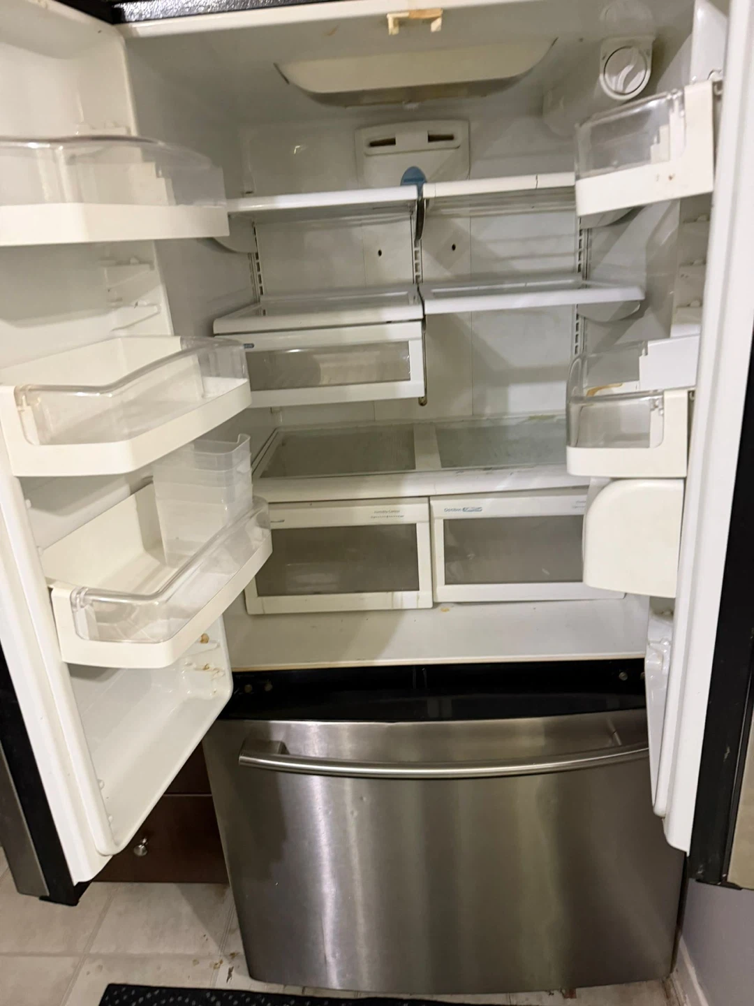 LG refrigerator - photo 2