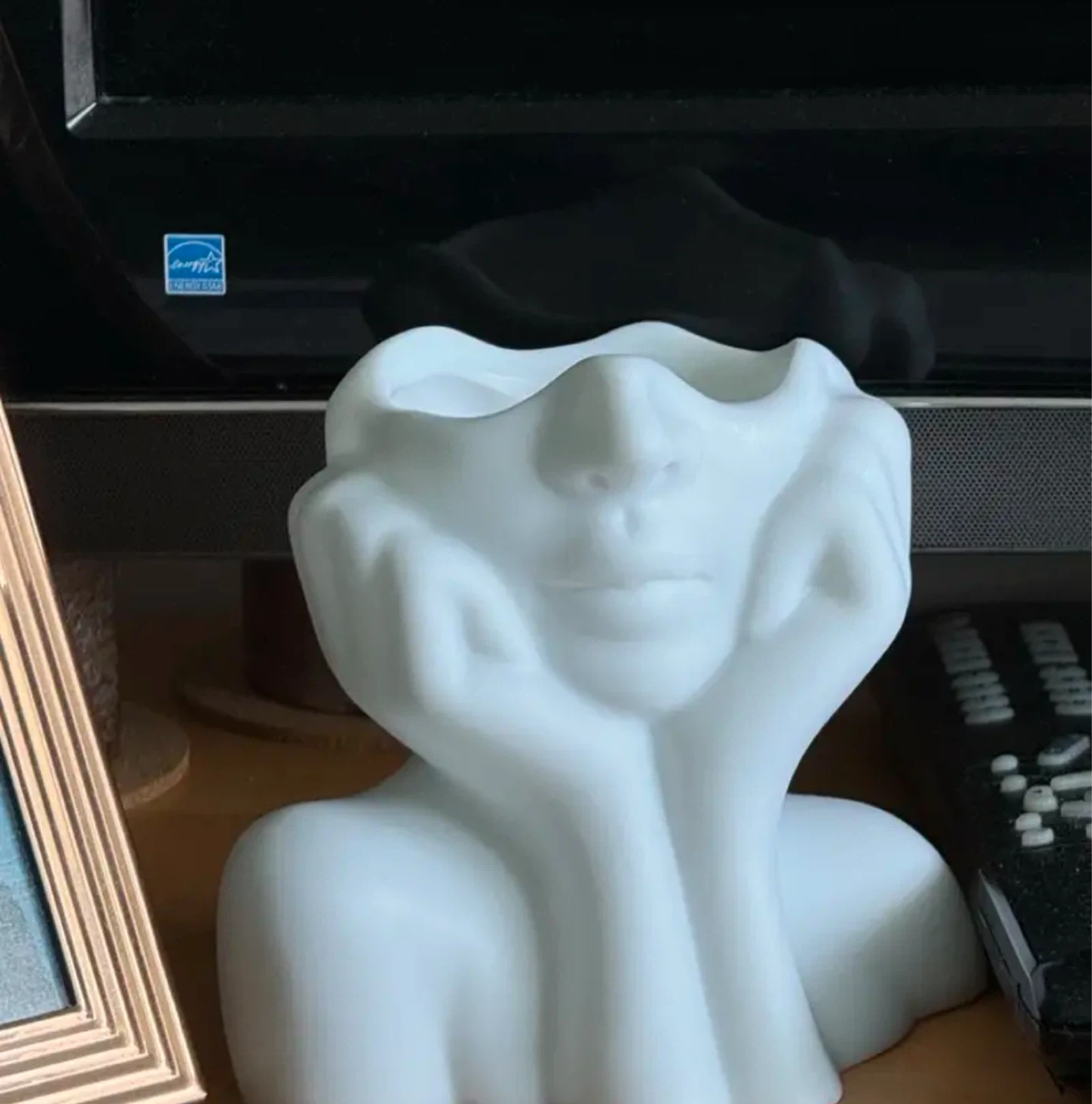 Unique Face Bust Makeup Brush Holder⚽️