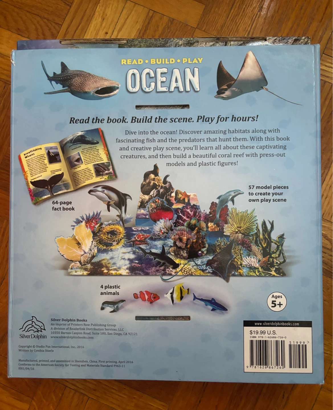 Read Build Play Ocean Book with Animals and Scene ⚽️ - photo 3