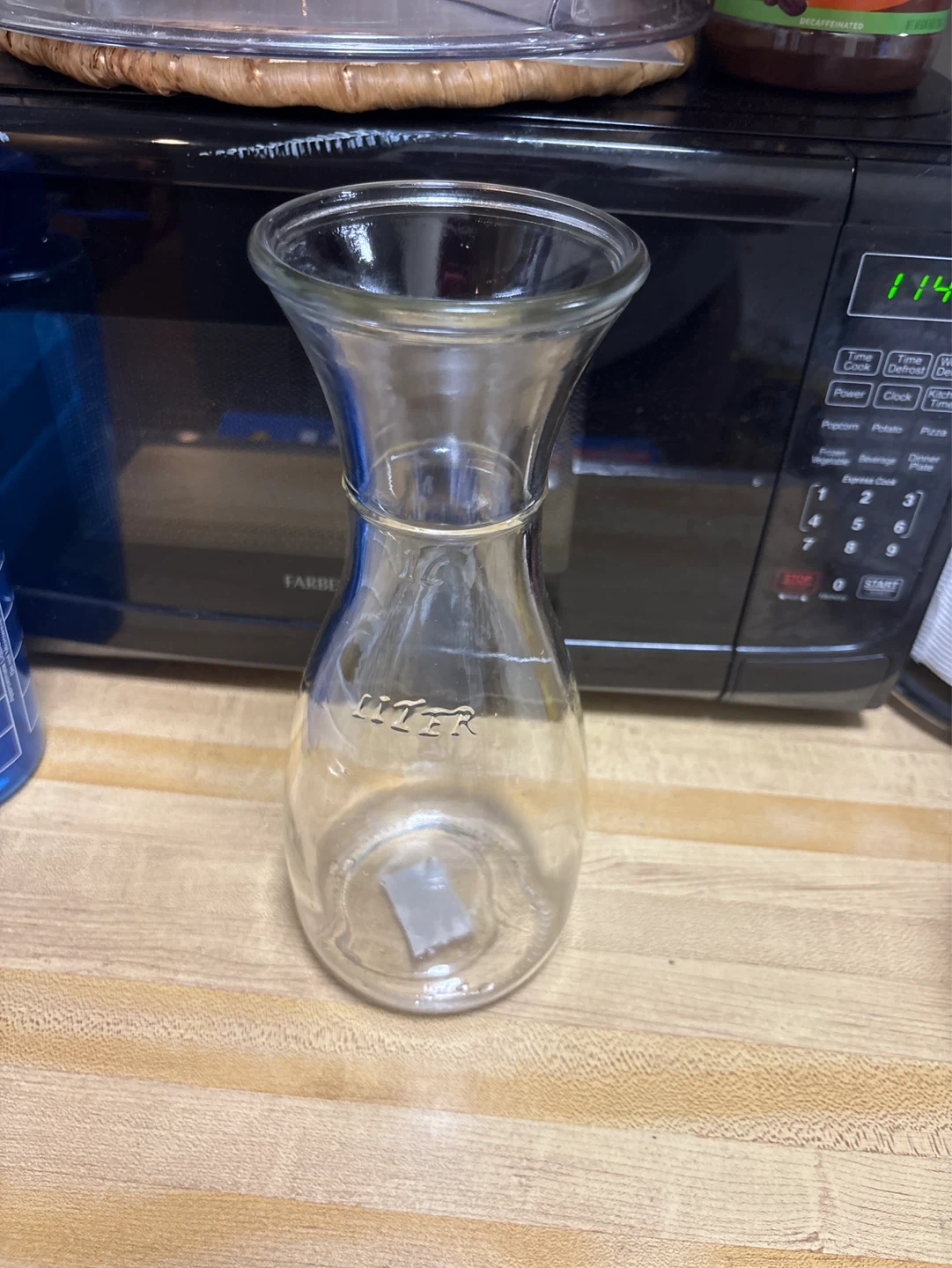 ⚽ Clear Glass Pitcher