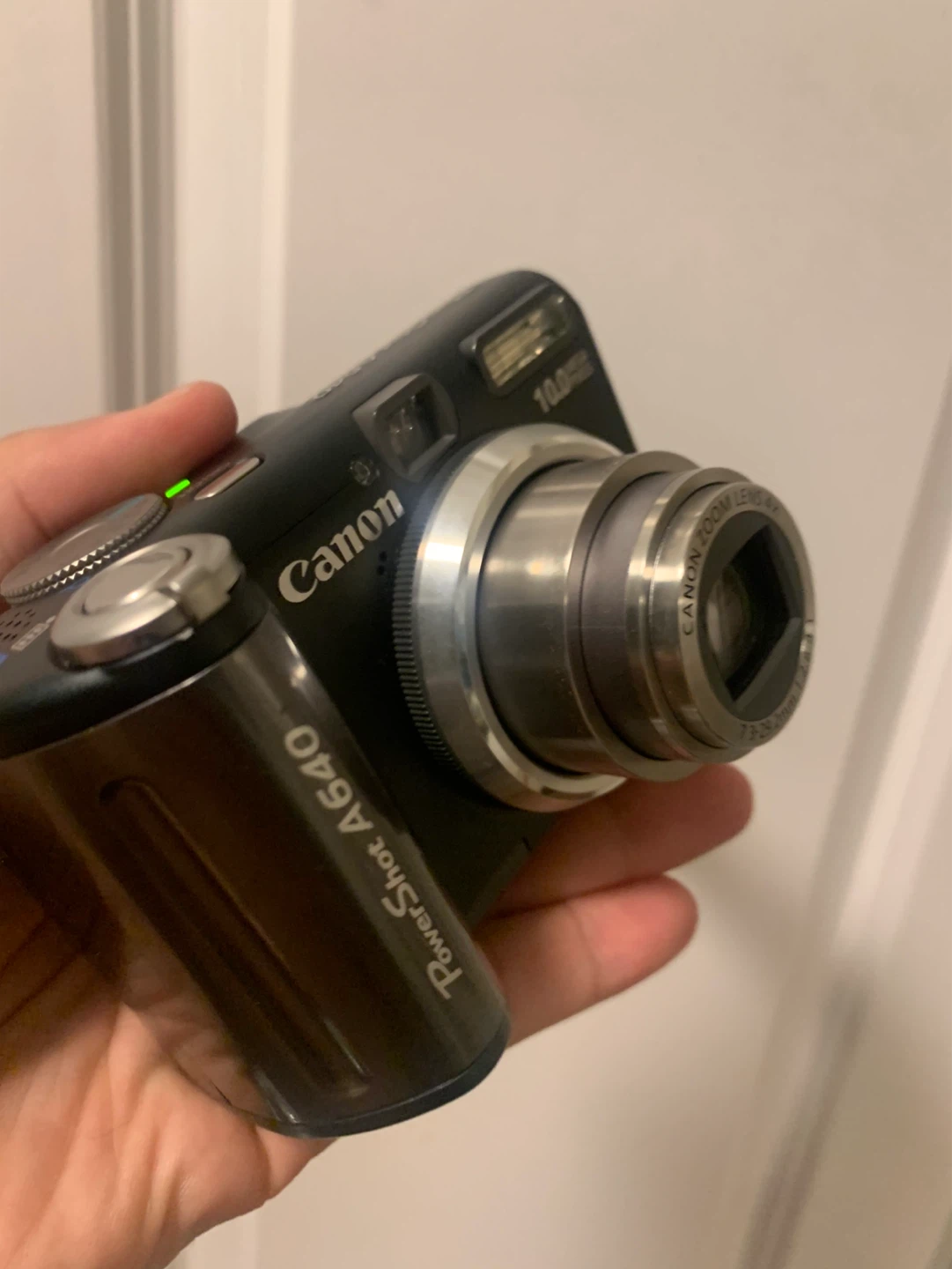 Canon PowerShot A640 Digital Camera with 2GB SD Card