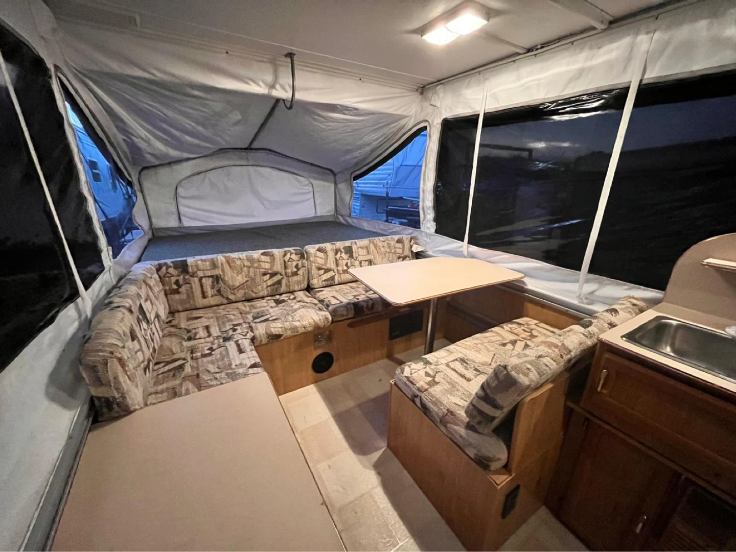 BIG Palomino pop up camper / trailer $1500 firm - photo 3