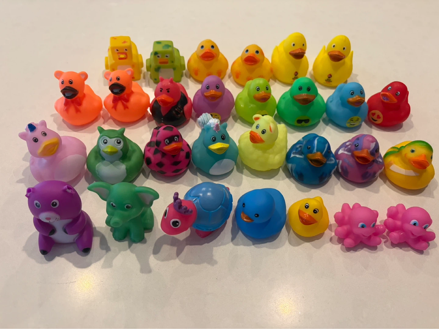 Assorted Rubber Ducks and Bath Toys Set - photo 3