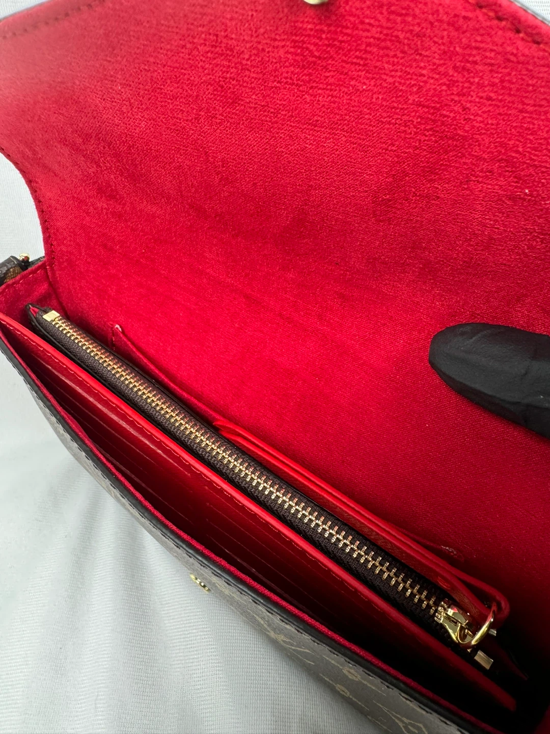 $20 Brown Women’s Side Bag - photo 2