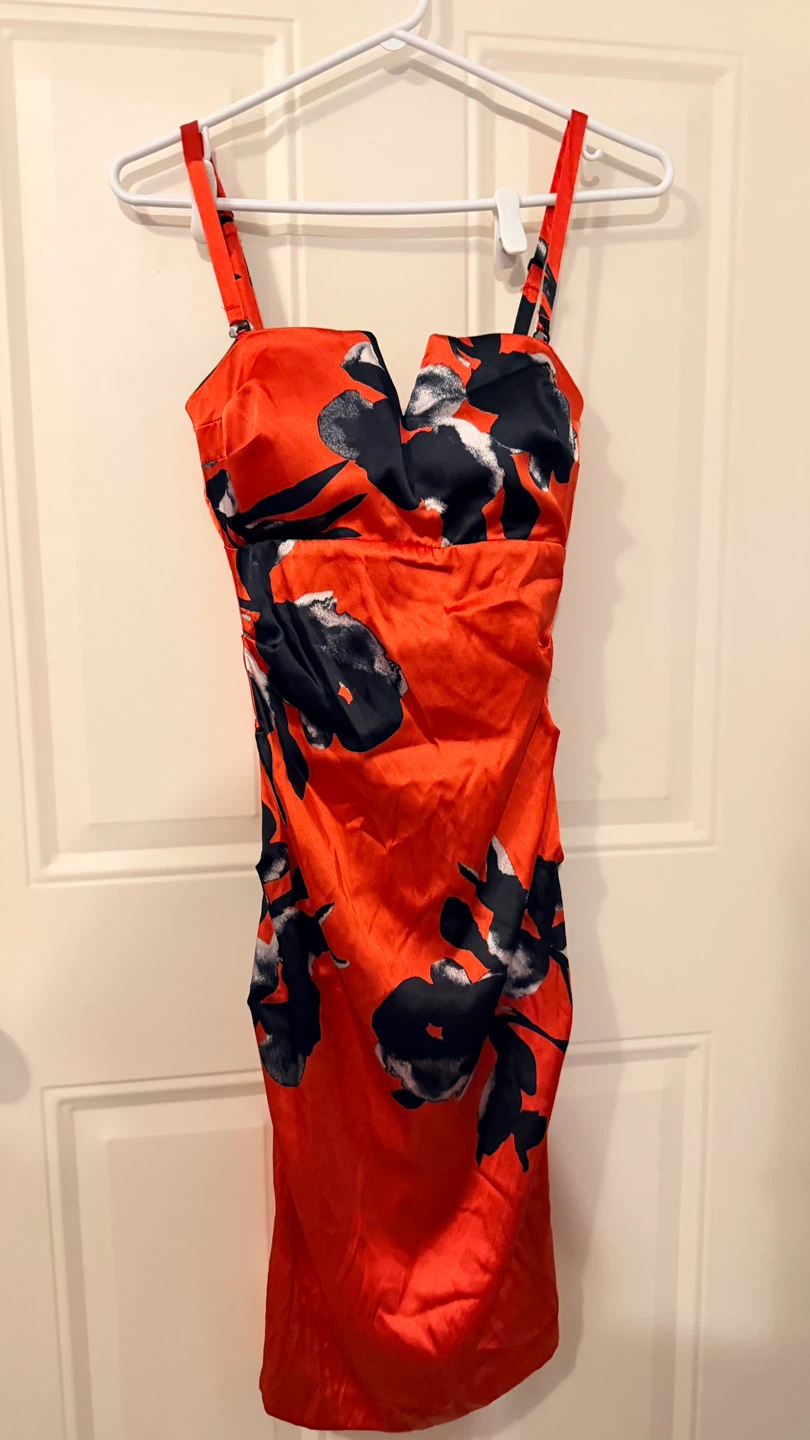Le Château floral ruched dress. Size S