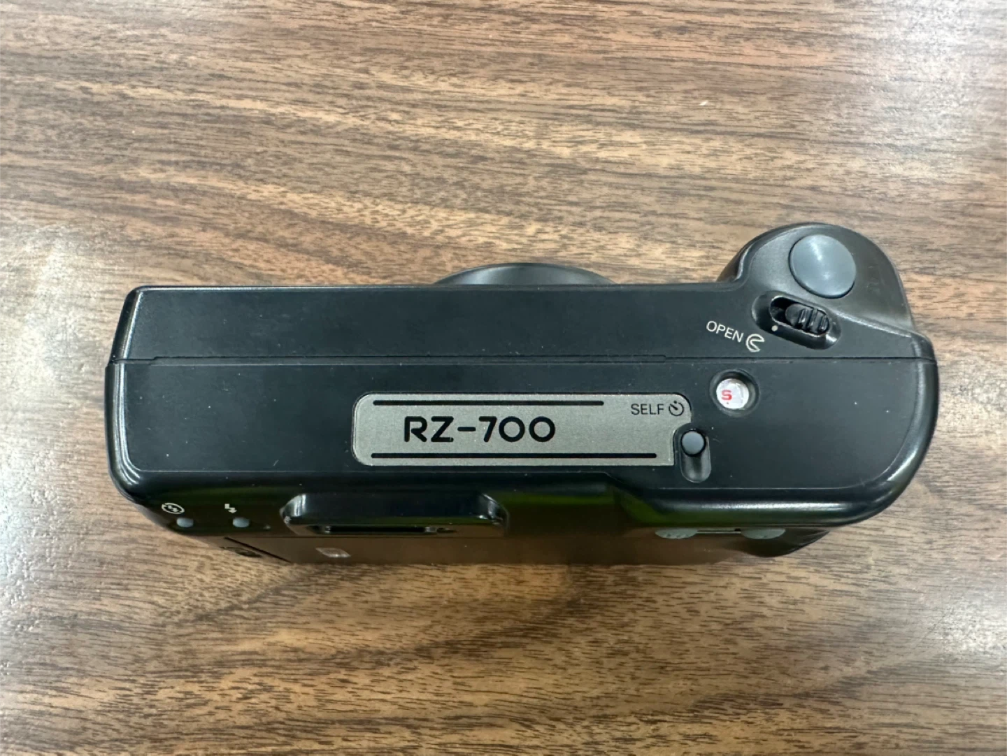 Ricoh RZ-700 Film Camera - photo 2
