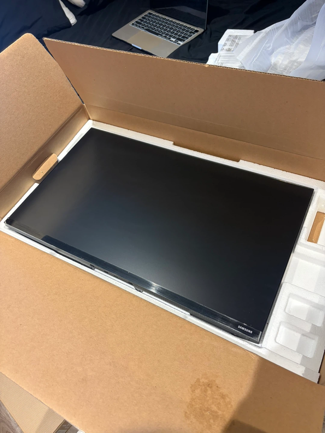 Samsung Essential Monitor T35F 27-inch - photo 2