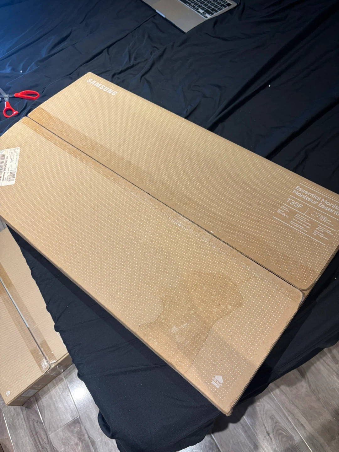 Samsung Essential Monitor T35F 27-inch