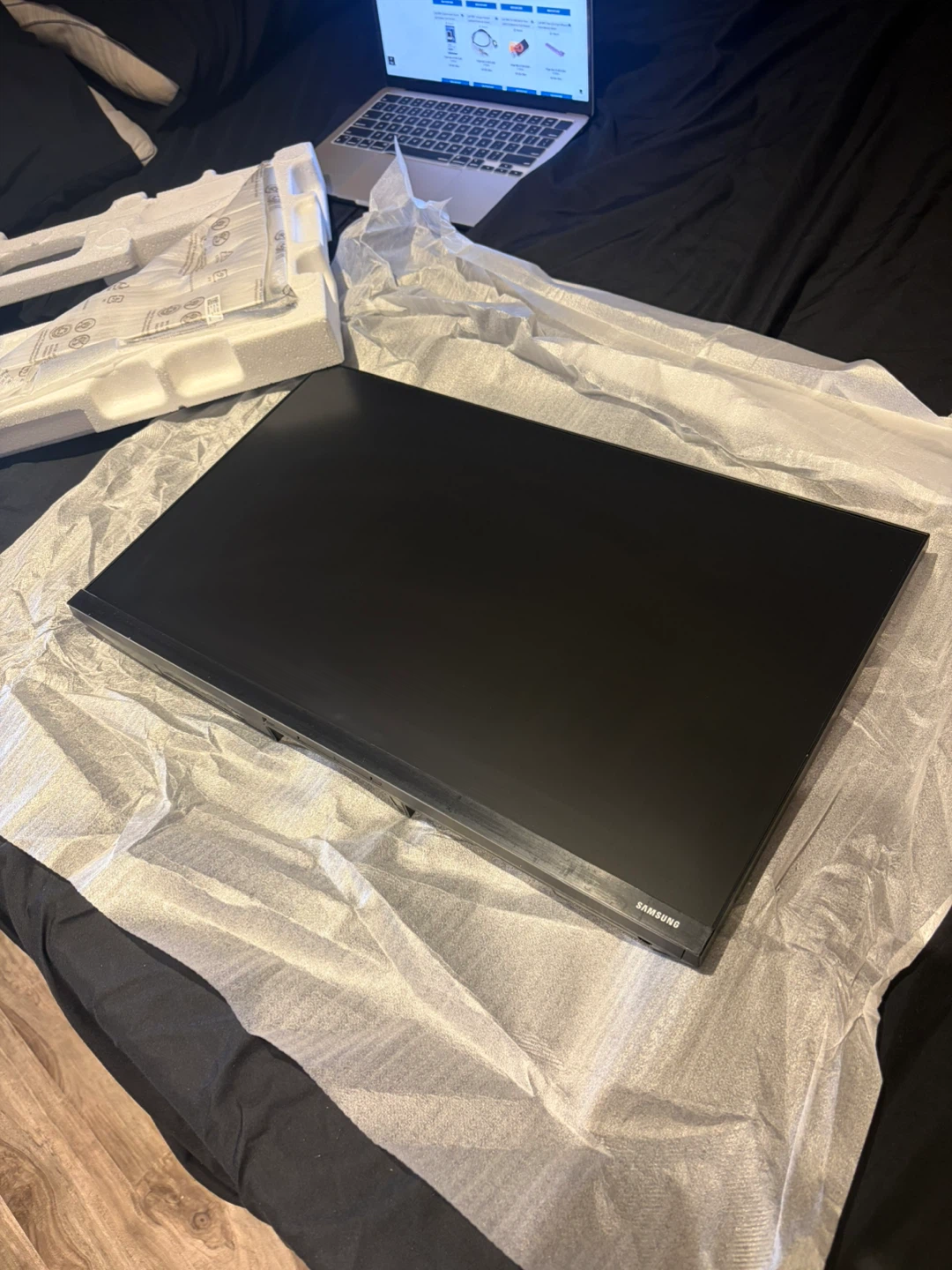 Samsung Essential Monitor T35F 24" FHD - photo 2