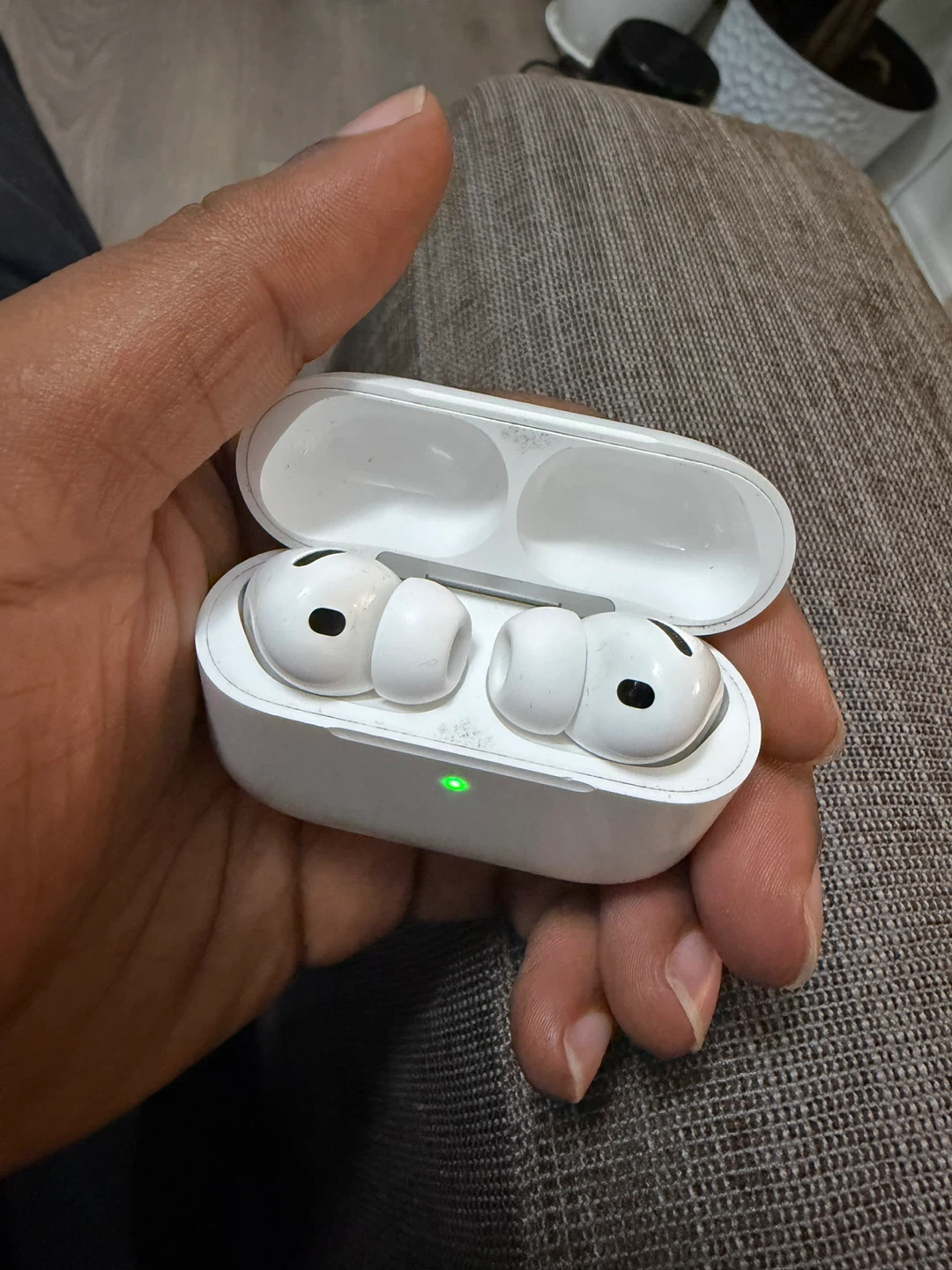 Apple AirPods Pro 3 Active Noise Cancellation (ANC) - photo 4