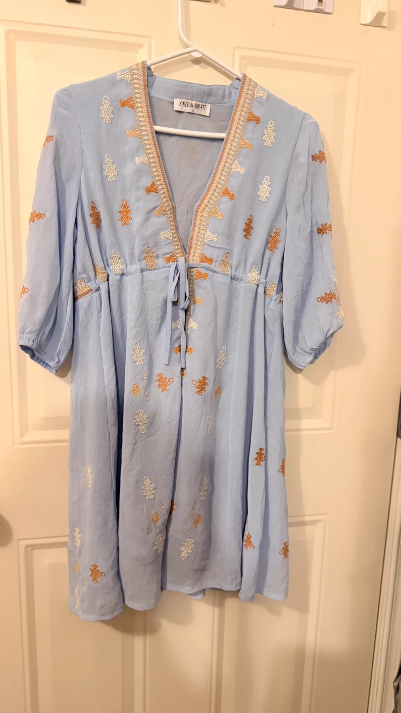 Blue Embroidered V-Neck Dress. size M/L