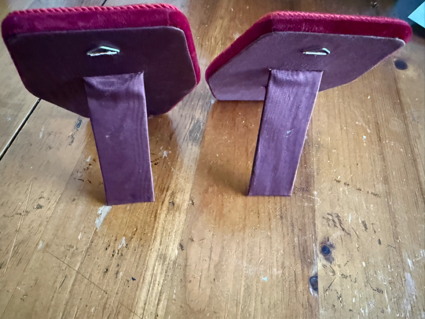 Set of 2 Vintage Pewter Figurines with Red Velvet ⚽️ Stands