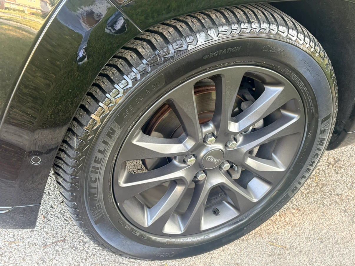 2018 Jeep grand Cherokee high altitude 18k willing to negotiate - photo 3