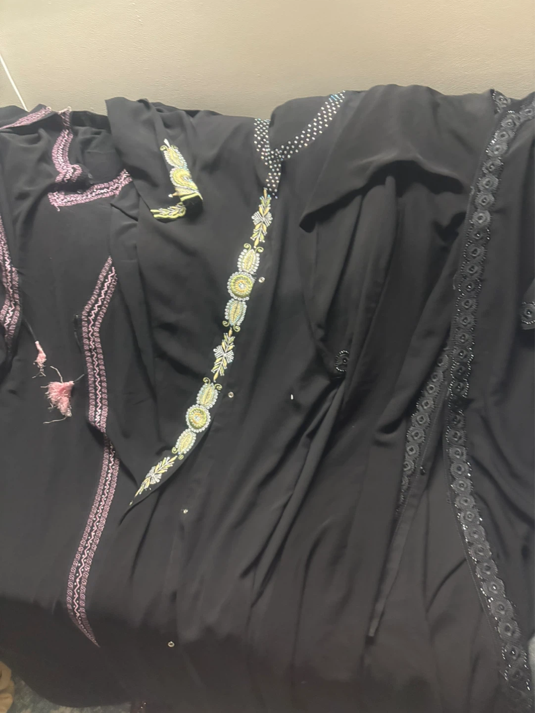 Abaya free