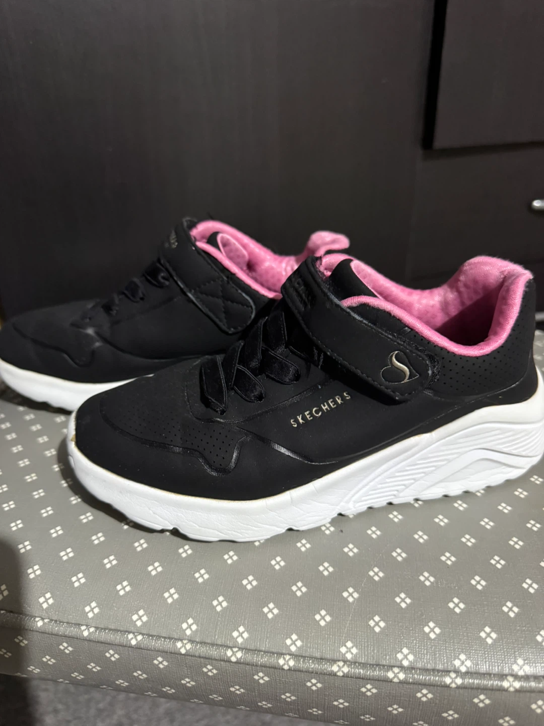 Skechers Black & Pink Kids Sneakers - photo 2
