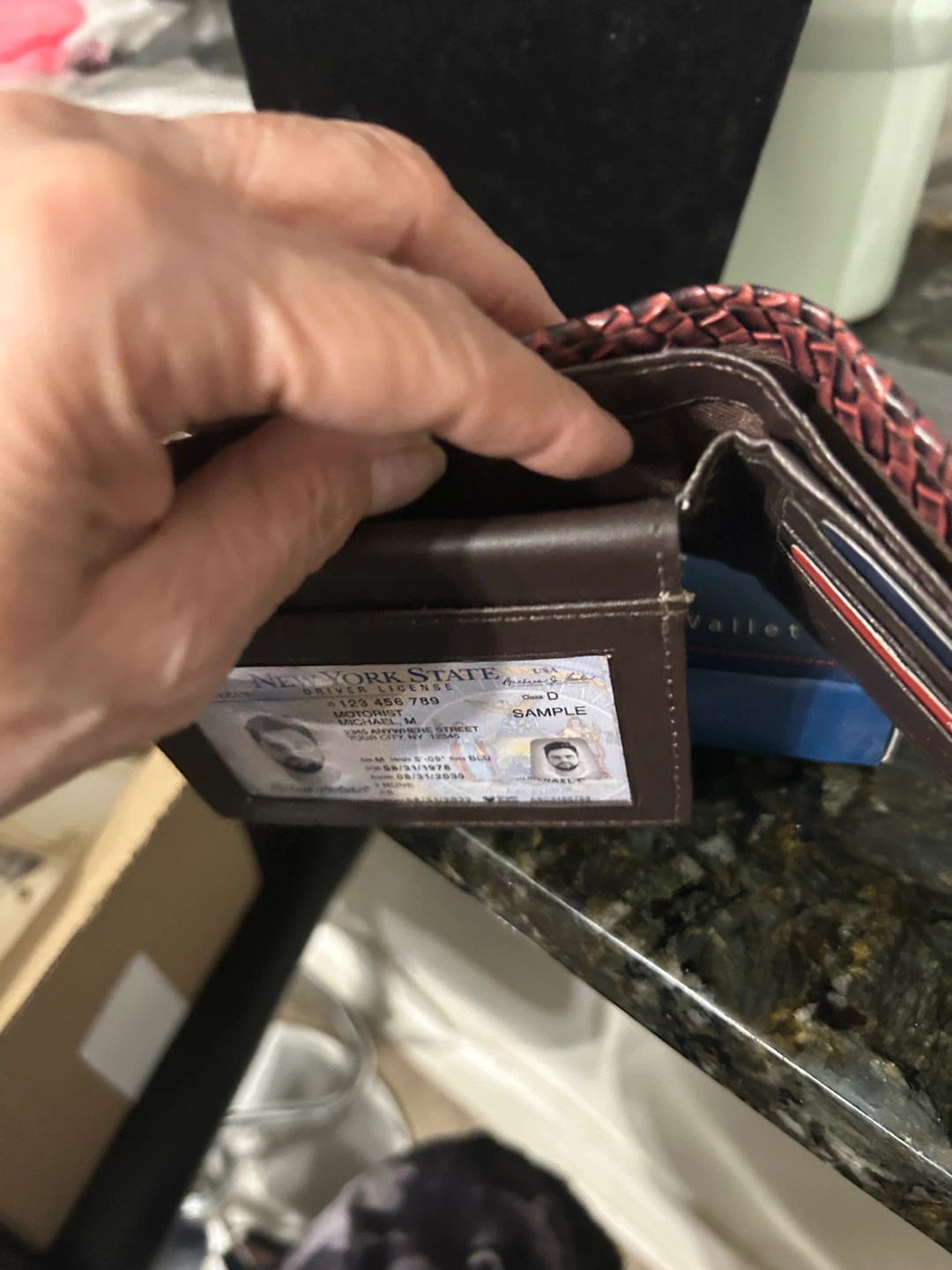 Gucci Brown Woven Leather Bifold Wallet - photo 4