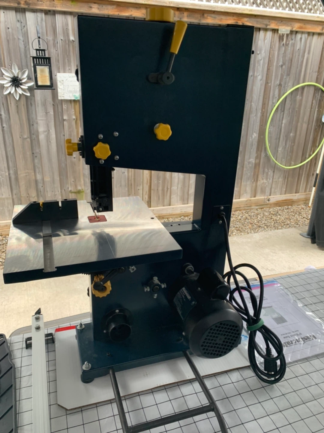 Mastercraft 9" Band Saw - photo 2