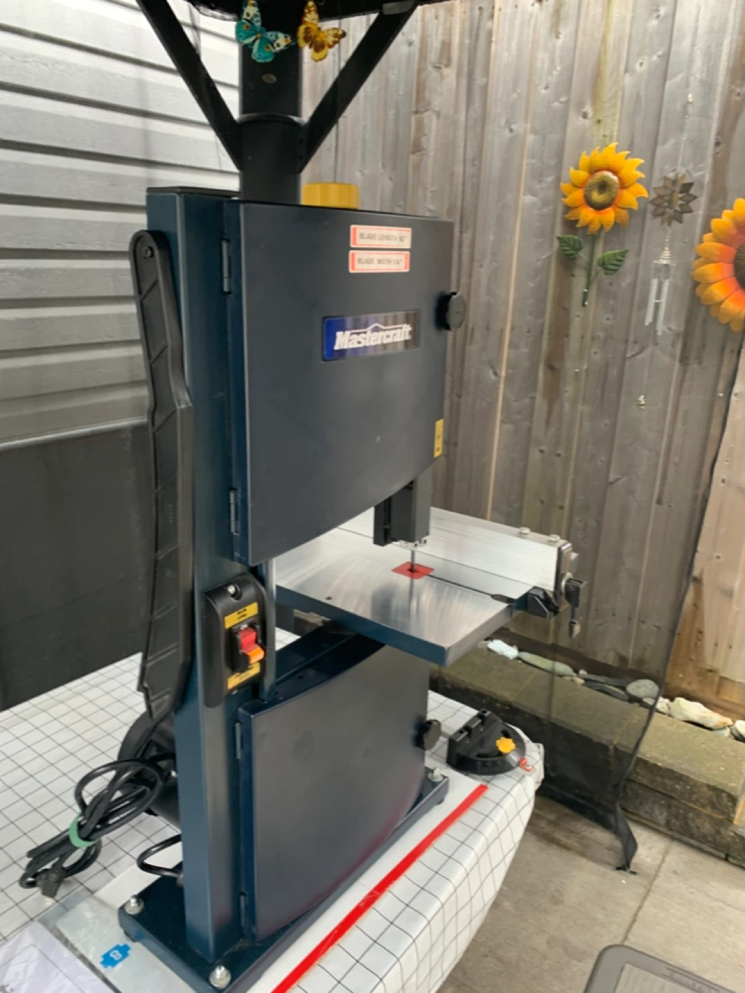 Mastercraft 9" Band Saw - photo 3