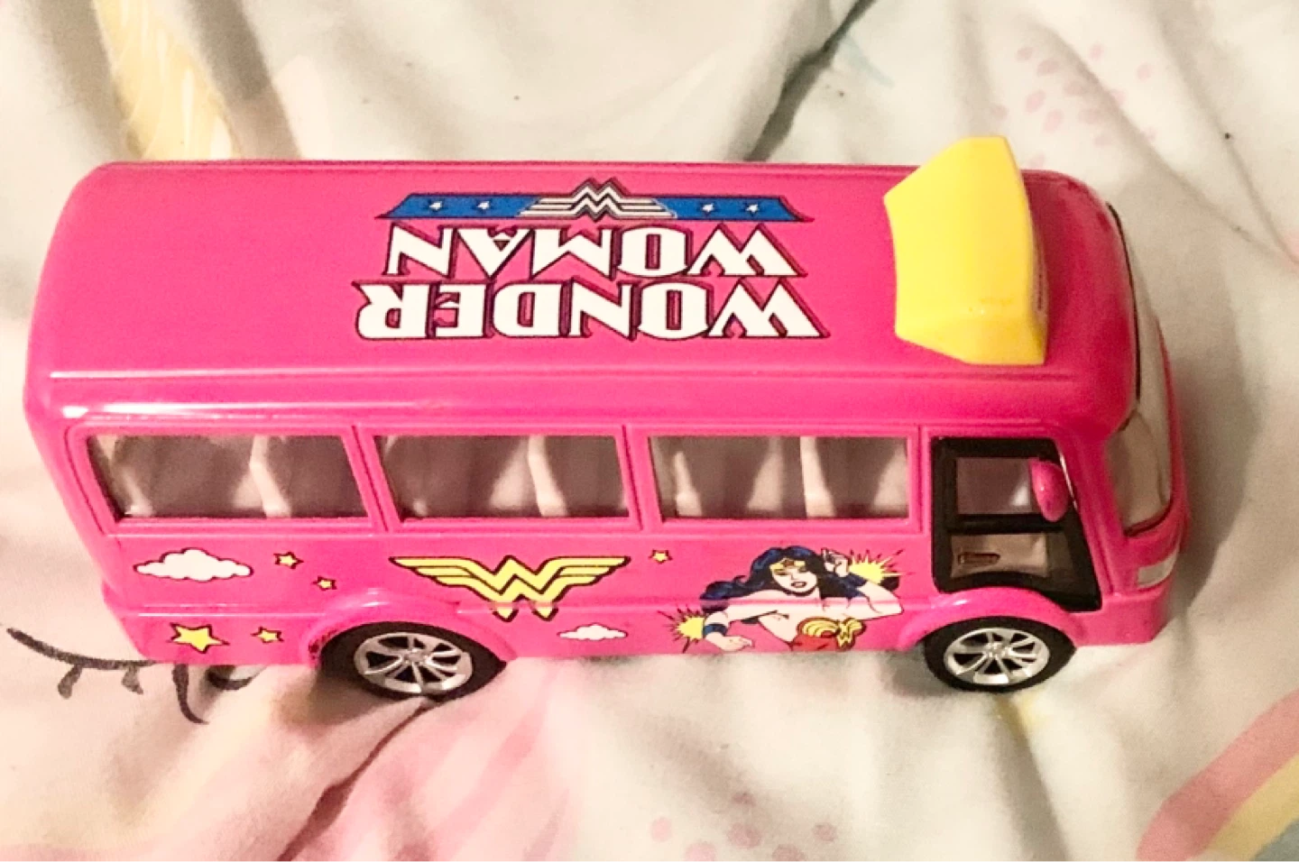 Wonder Woman Toy Bus