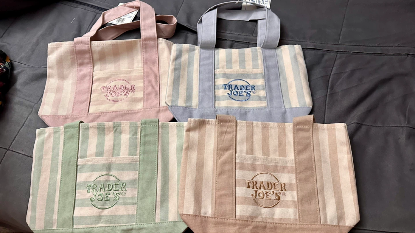 Trader Joe's Striped Canvas Tote Bags (Set of 4) - photo 2