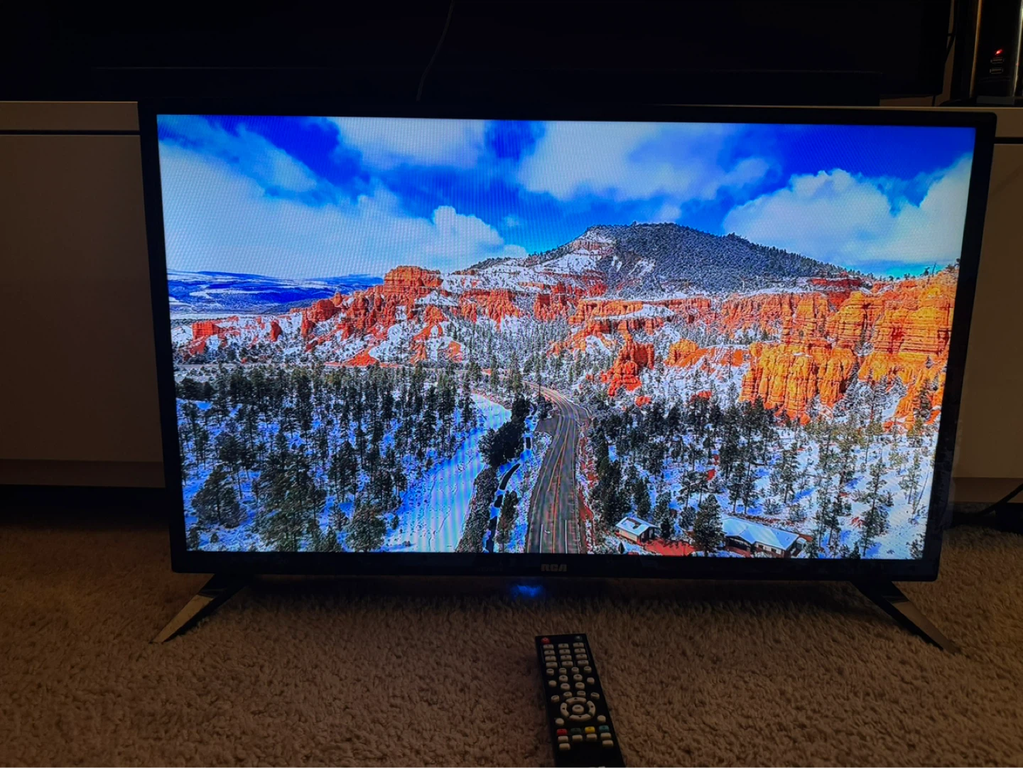RCA RT3205 - 32" Diagonal Class LED- backlit LCD TV - 720p - photo 5