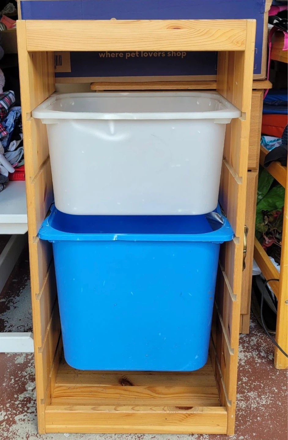 Wooden Storage Unit with 2 Bins