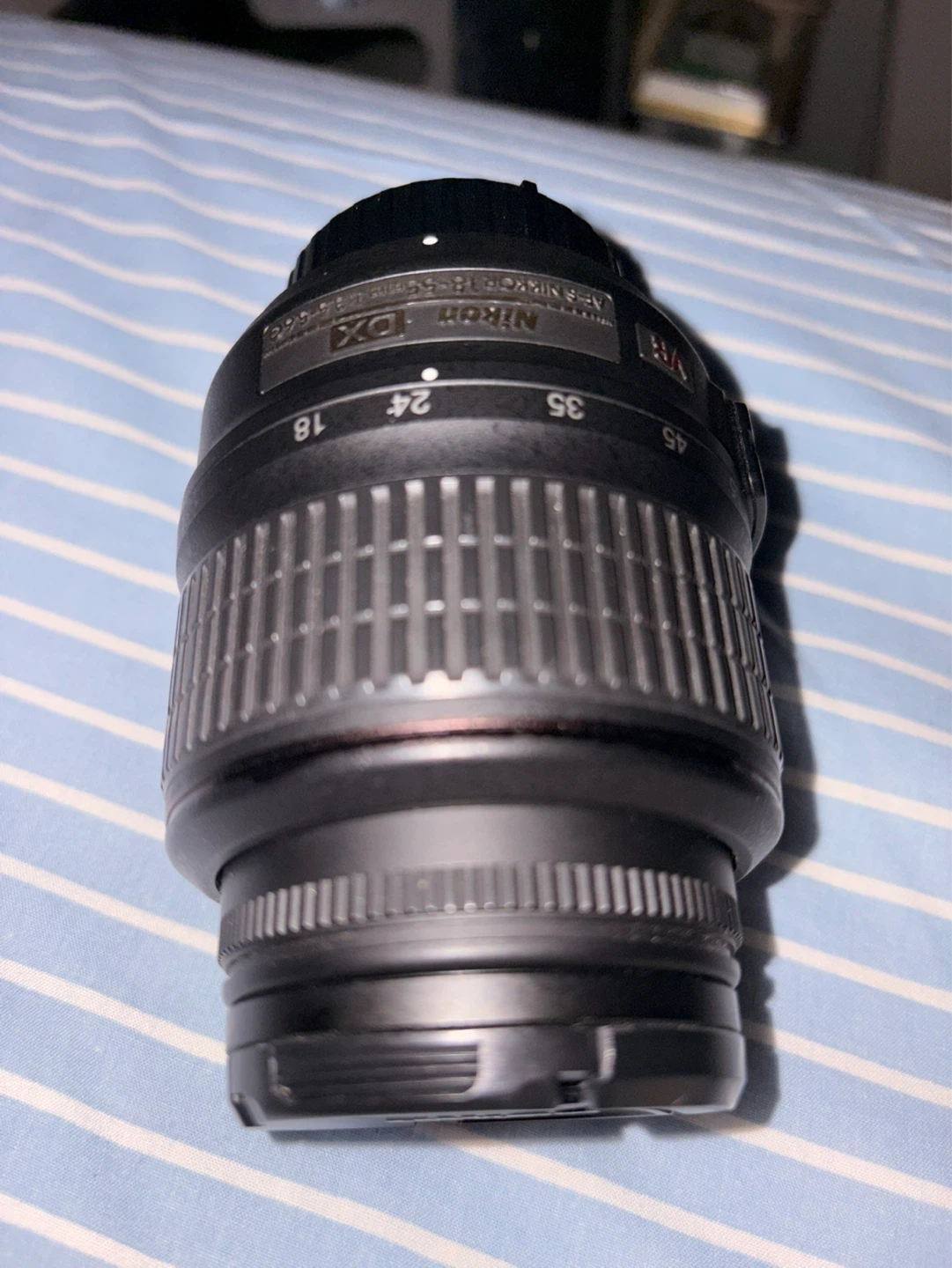 Nikon AF-S DX NIKKOR 18-55mm f/3.5-5.6G VR Lens - photo 5