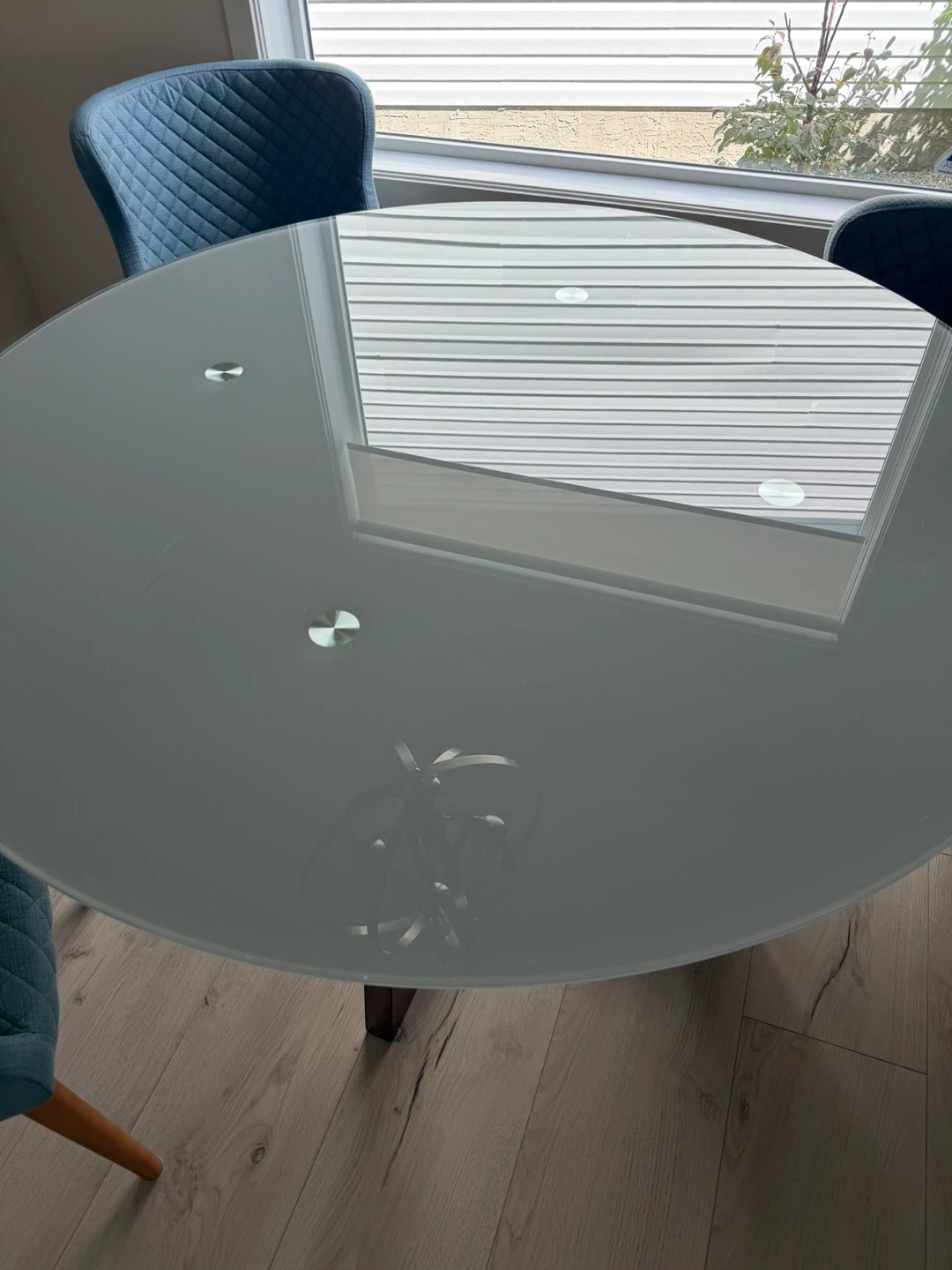 Structube Round Glass Dining Table with Wooden Base - photo 4